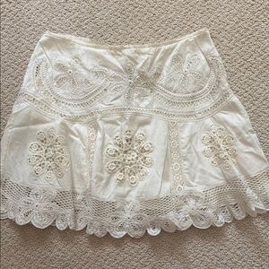 Elegant White Lace Skirt